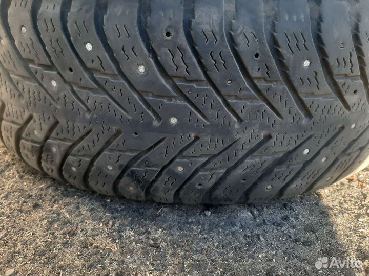 Nokian Tyres Hakkapeliitta 8 185/65 R15