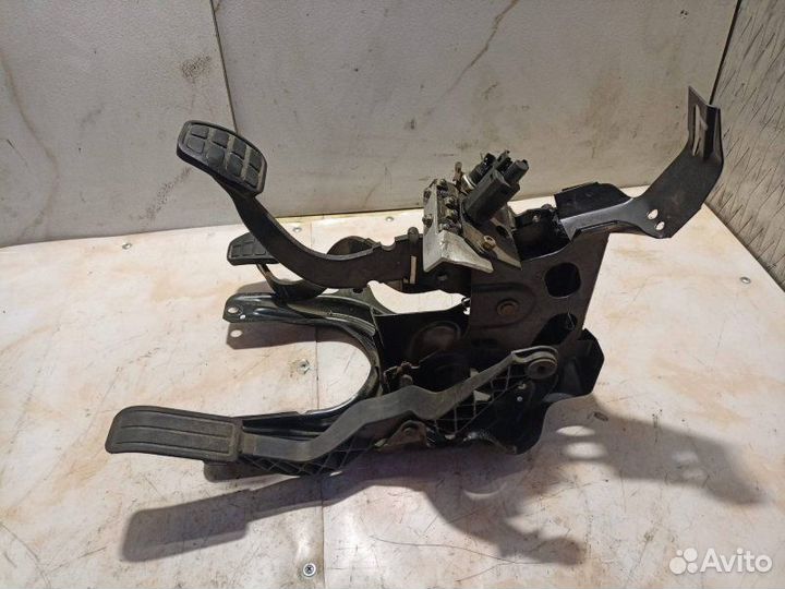 Узел педальный (блок педалей) Seat Toledo 1993