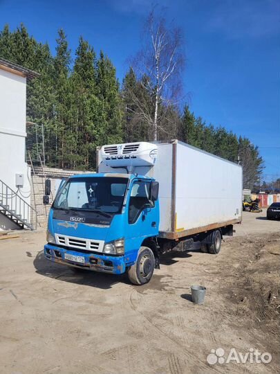 Isuzu NQR75R, 2010