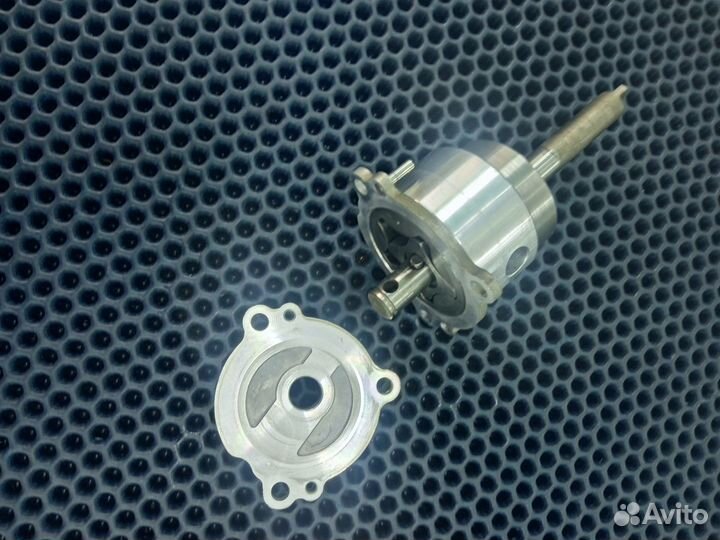 Kawasaki ZZR 400 масляный насос