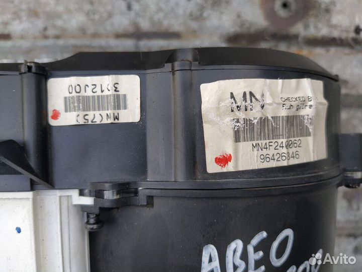 Приборная панель Chevrolet Aveo T200