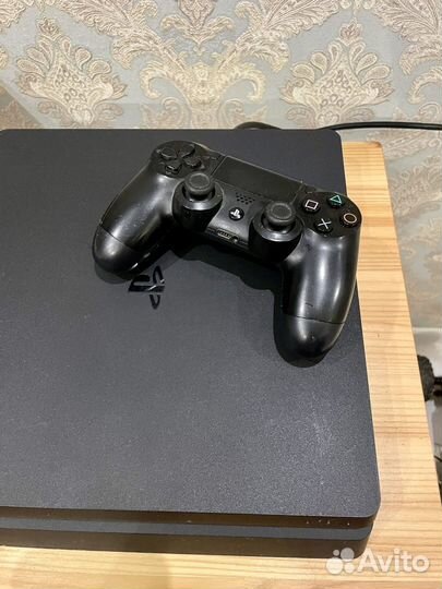 Sony playstation 4 slim