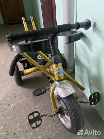 Детский велосипед с родительской ручкой