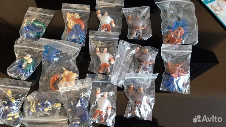 Фигурки киндер три богатыря единички