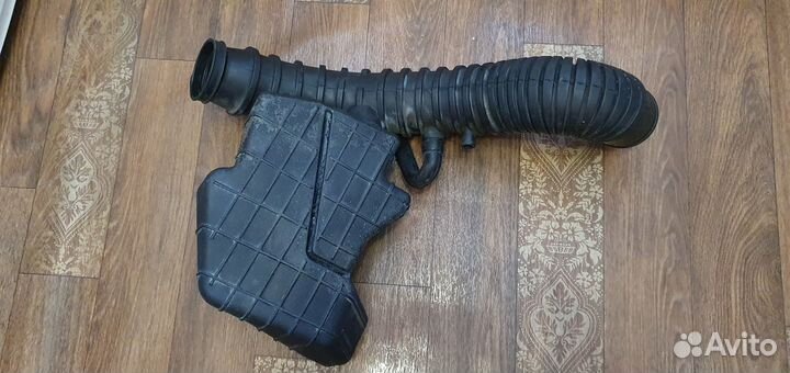 Патрубок и демпфер Mercedes-Benz Sprinter 1