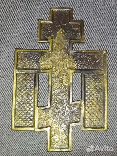 Крест эмалевый