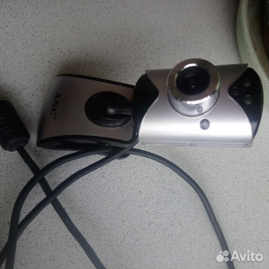 Веб-камера Genius