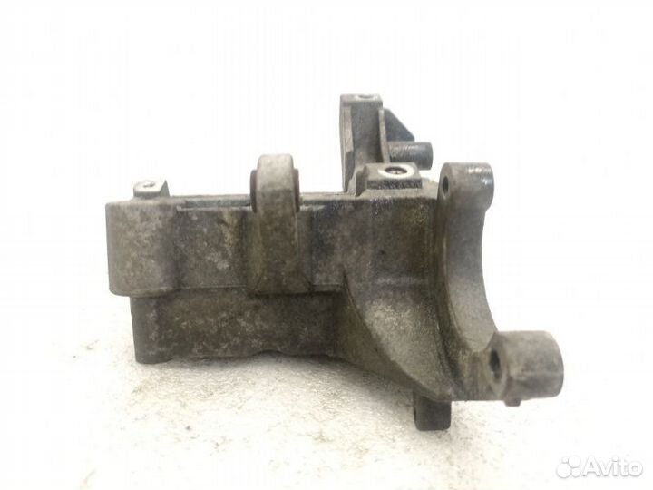 Кронштейн гидроусилителя руля Audi A5 3.0 ccwa