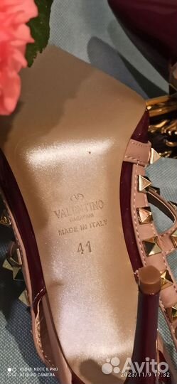 Босоножки из кол- ции Valentino,41 размер