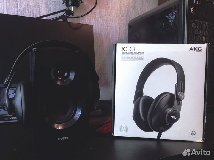 Студийные наушники AKG K361