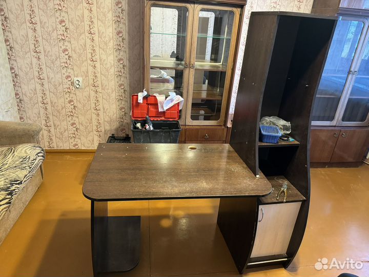 Компьютерный стол