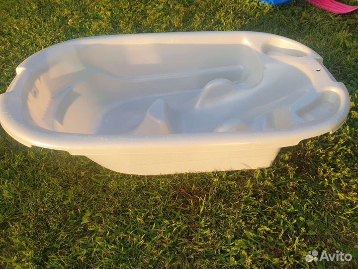 Ванночка для купания с горкой