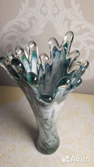 Ваза винтажная Всплеск цветное стекло СССР h 30 см