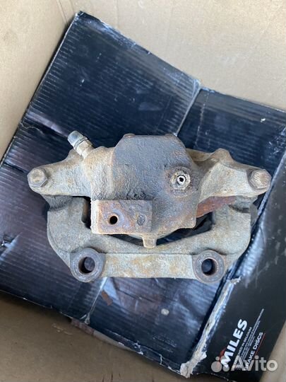 Передний правый суппорт audi а4 б5