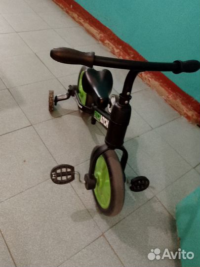 Детский трехколесный велосипед бу