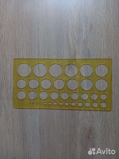 Линейка для рисования разного диаметра кругов