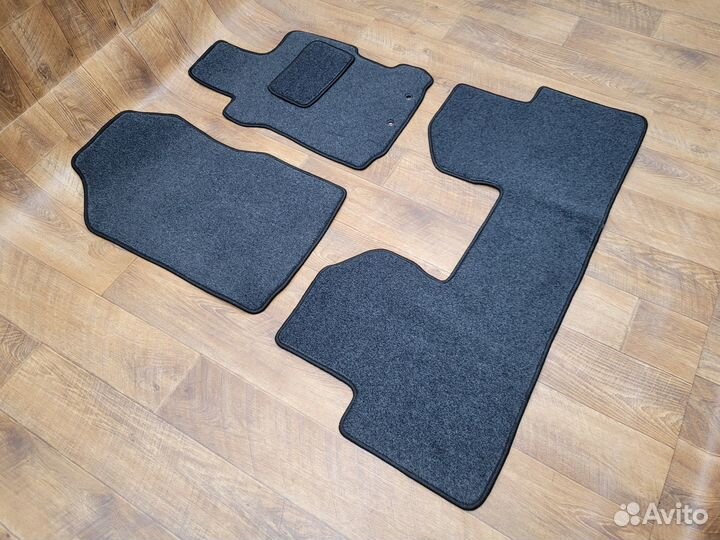 Коврики в салон Honda Stream 2 (2006-2014)