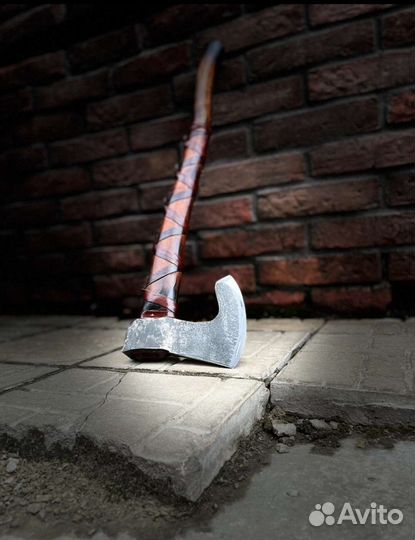 Топор кованый ручной работы