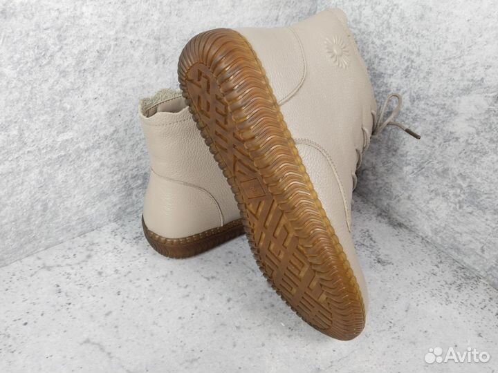 Ботинки женские