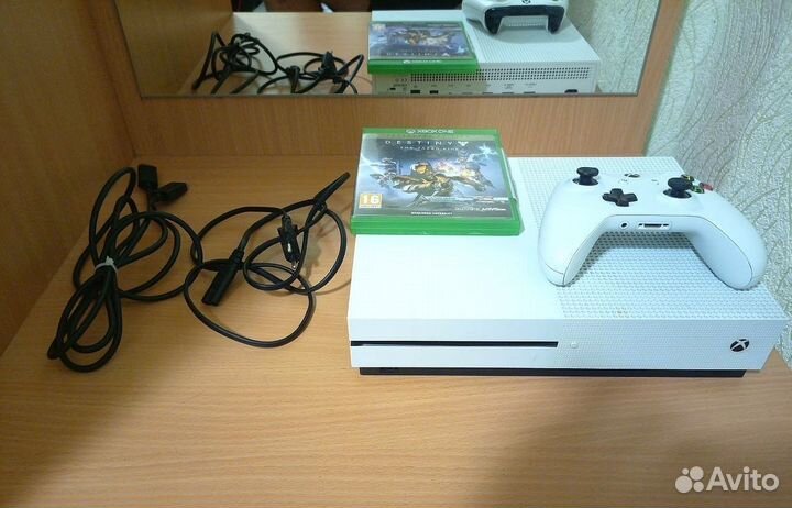 Xbox One S 1tb с дисководом