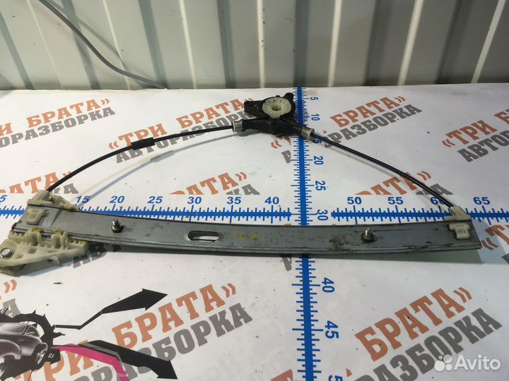 Стеклоподъемник передний (электрический) Лев