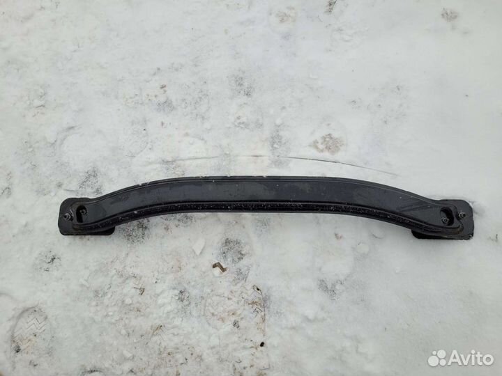 Усилитель бампера на весту