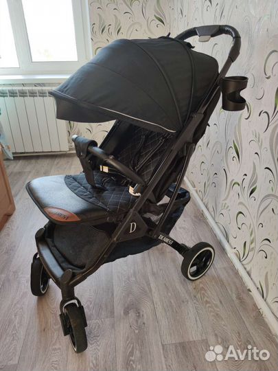 Прогулочная коляска Dearest 819