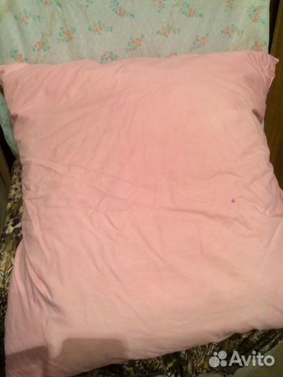 Покрывало на 2-х сп. кровать, подушка перьевая