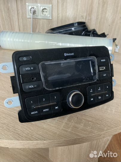 Штатная магнитола, шгу Рено Сандеро 2, Логан 2