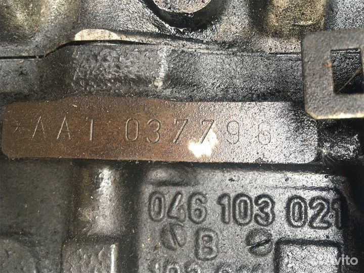 Двигатель Блок двигателя низ мотора 2.5 Aat