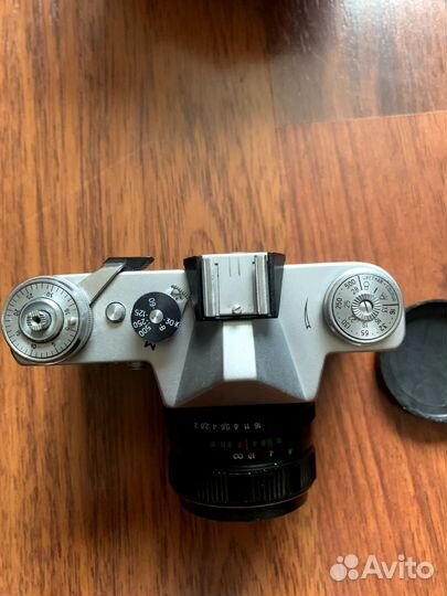 Пленочный фотоаппарат зенит B