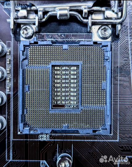 Материнская плата