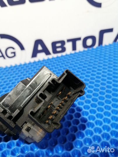 Переключатель дворников Toyota Windom