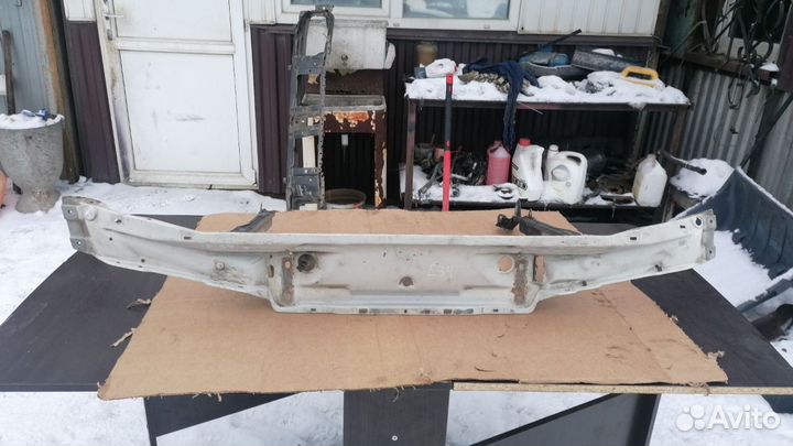 Панель передняя BMW E34 1988-1995г