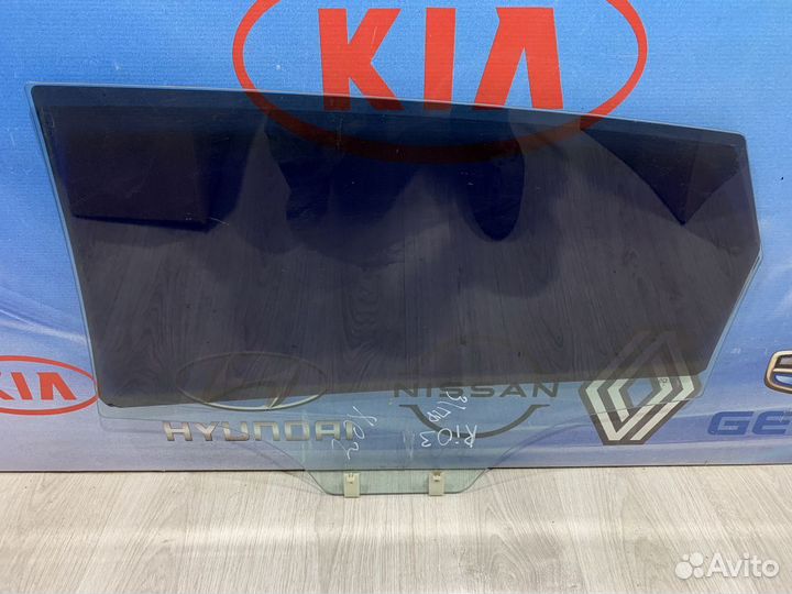 Стекло боковое двери Kia RIO 3 Прав