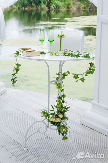 Столик для выездной регистрации