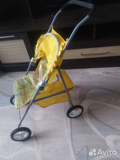 Коляска кукольная