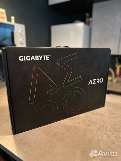 Игровой ноутбук Gigabyte aero RP75YD RTX3080