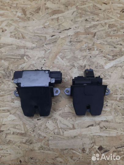 Замок крышки багажника Ford focus 2 C-max