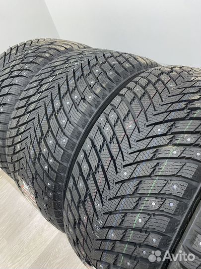 Arivo Ice Claw ARW7 275/40 R20 и 315/35 R20 102T