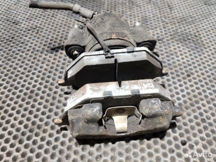 Суппорт передний передний левый Audi A3 8P