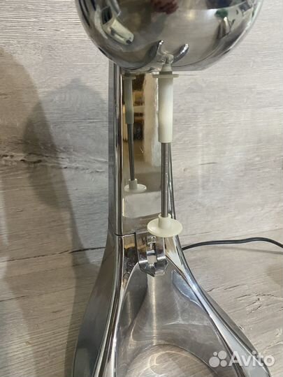 Милкшейкер для молочных коктейлей