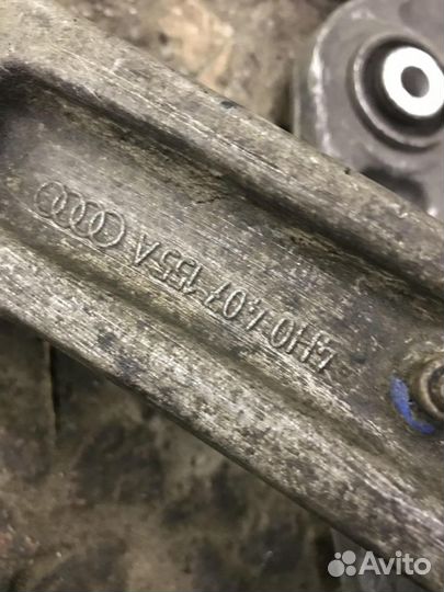 Рычаг передний нижний левый Audi A8 (D4,4H) 2011