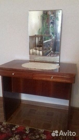 Туалетный столик
