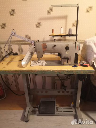 Швейная машина бу