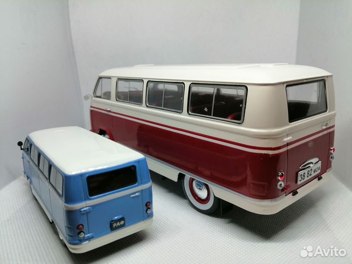 Модель раф-977дм «Латвия» в масштабе 1:24