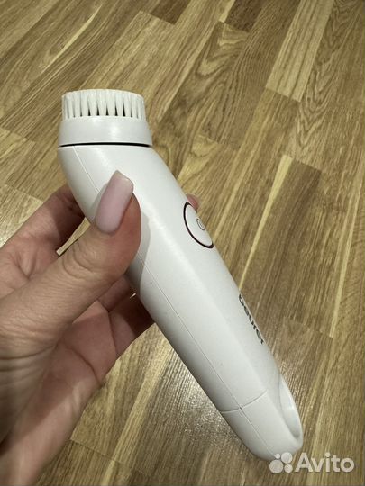 Электрическая щетка для чистки лица Beurer FC45