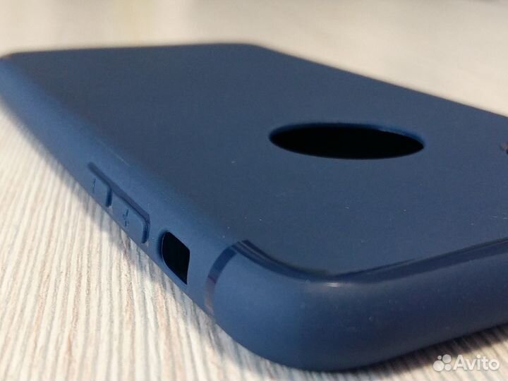 Матовая накладка для iPhone X (красный, синий)