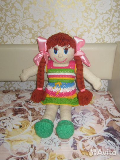 Вязаная куколка