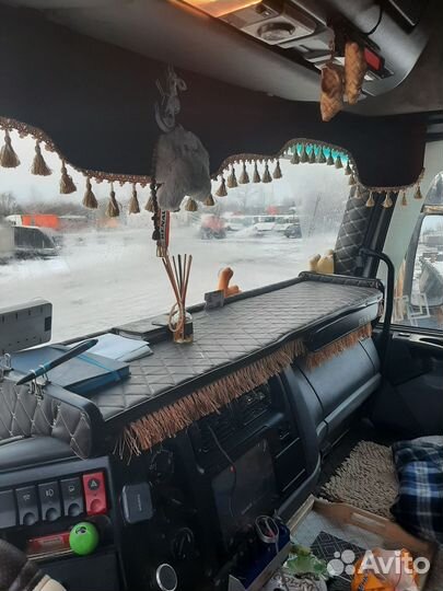 Тентованный грузовик 40 м³ Renault Premium, 2000